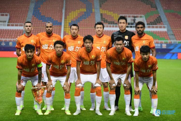 西甲联赛第14轮，皇马客场3-0击败加的斯，本场比赛罗德里戈发挥出色，贡献两射一传，参与球队全部进球。